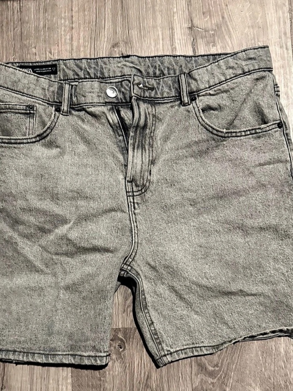 Zara Men's Gray Jean Shorts
